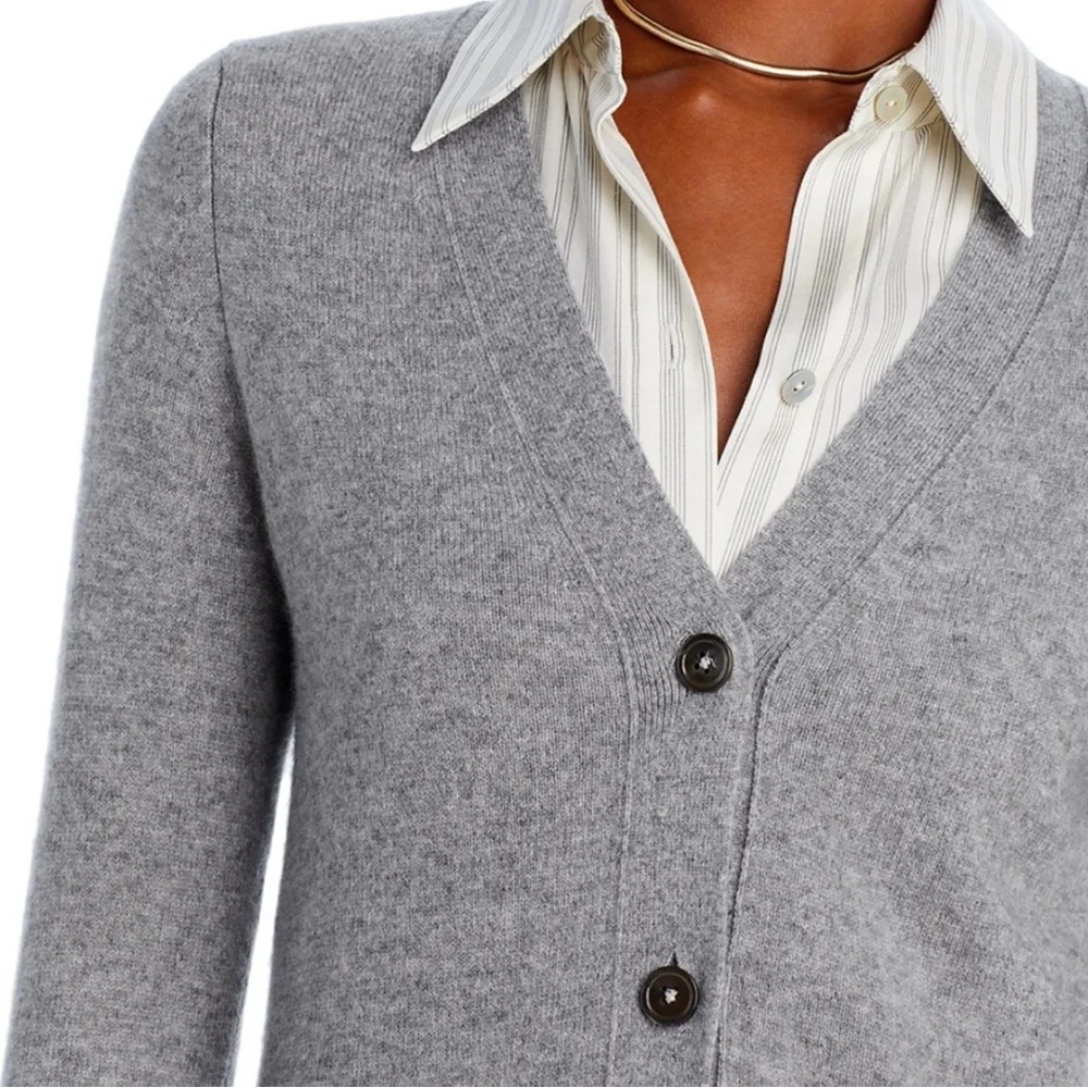 C By Bloomingdales Cashmere Button-Up Medium Gray Women's Sweater Size XS